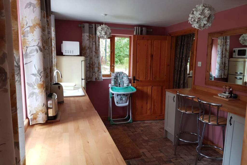 Rowan Cottages With Panoramic Views Of The Stiperstones And Walks On The Doorstep Shrewsbury Esterno foto